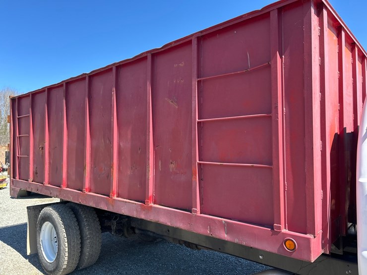 2023-ford-f750-image-14