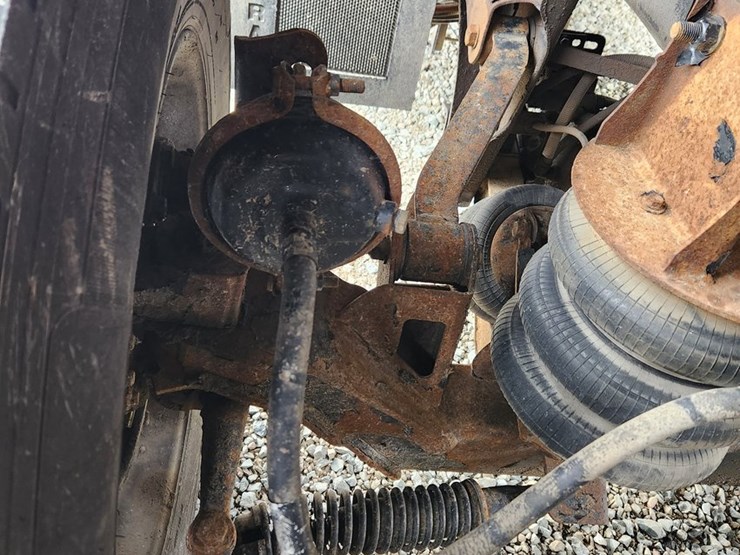 2014-kenworth-t800-image-43