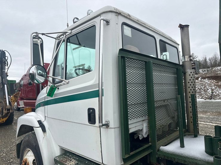 1998-massey-ferguson-8-image-16