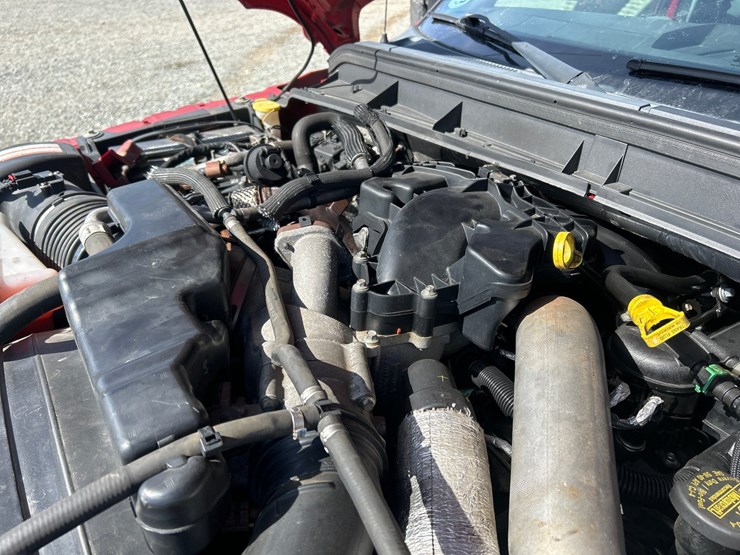 2011-ford-f550-image-53