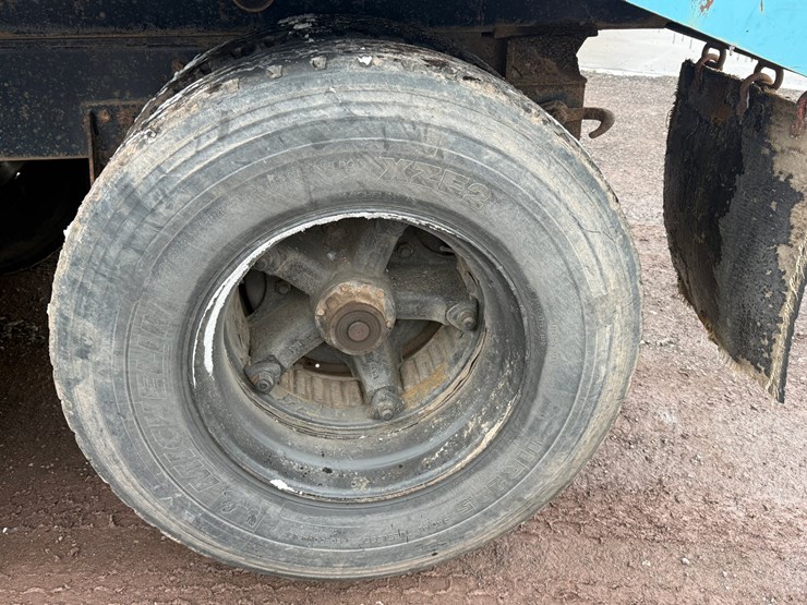 #1056-•-1989-mack-quad-axle-dump-truck-image-67