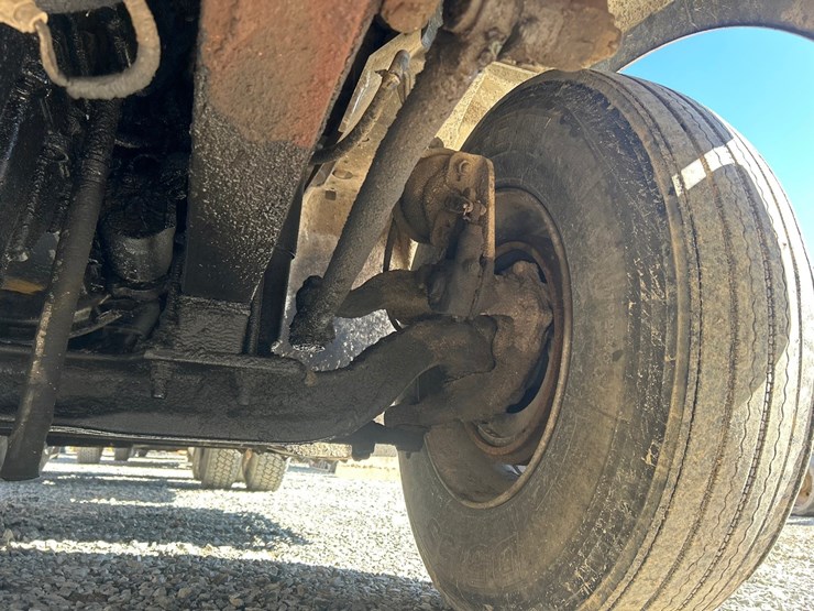 1998-international-9200-image-32