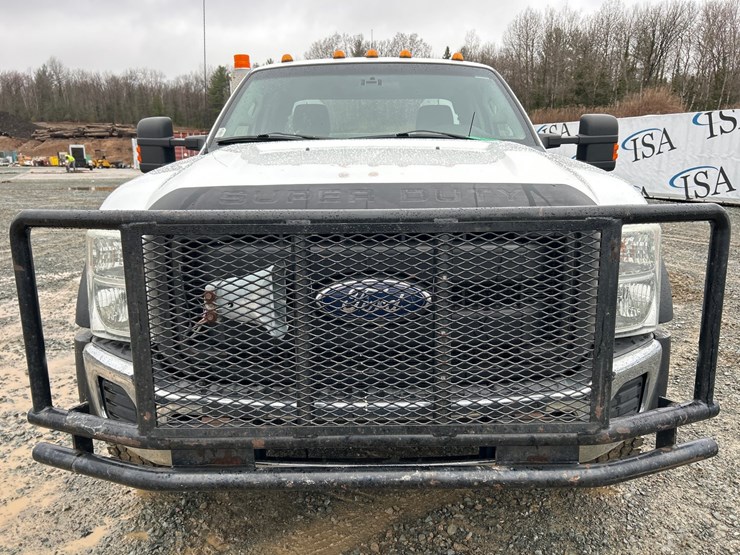 2011-ford-f550-image-8