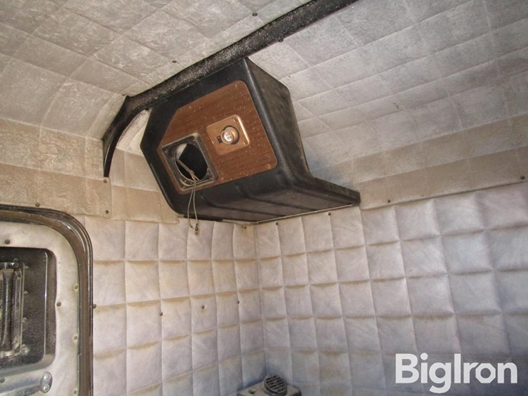 peterbilt-sleeper-image-12