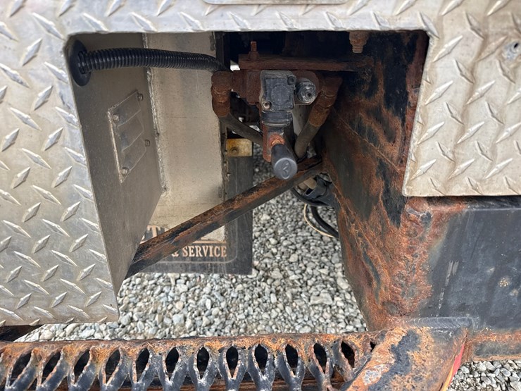 2015-ford-f550-image-27