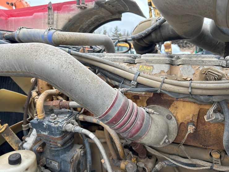 2005-peterbilt-357-image-51