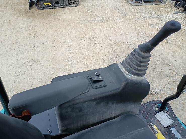 #24167-•-2025-diesel-digmaster-dm200-mini-excavator-image-14