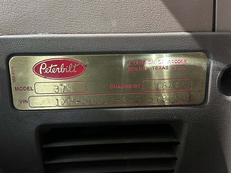 2007-peterbilt-379-image-162