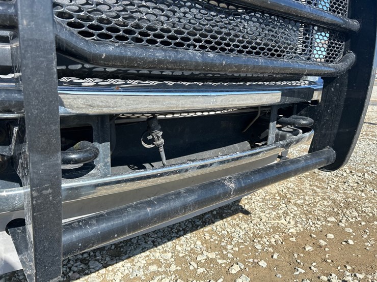 2011-ford-f550-image-13