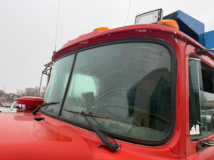 mack-dm688s-image-19