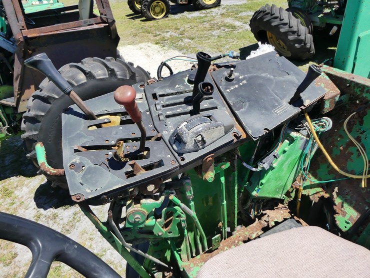 john-deere-7200-image-10