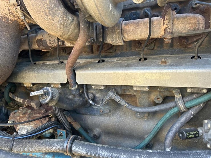 2001-mack-ch613-image-69