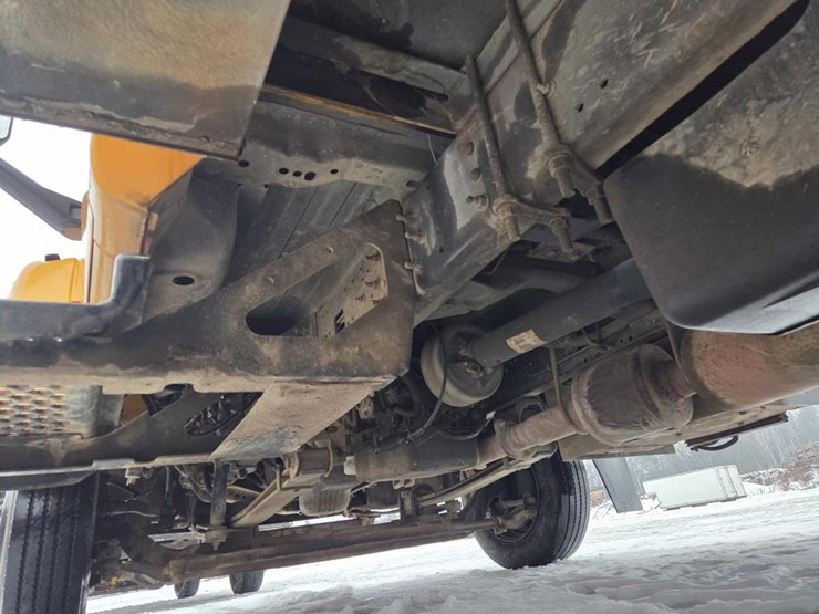 2005-massey-ferguson-8-image-28