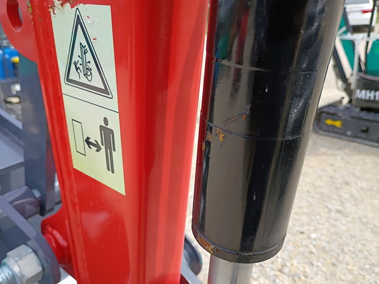 #24177-•-2025-agt-mx15rx-mini-excavator-image-33