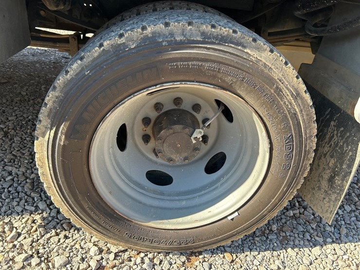 2012-ford-f550-image-59