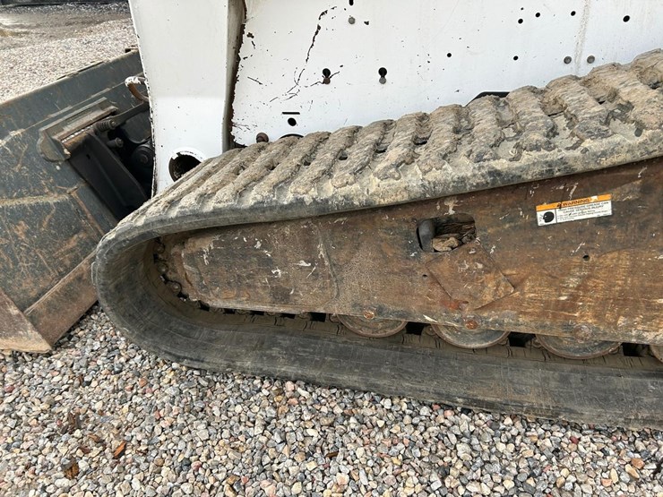 bobcat-t300-image-17