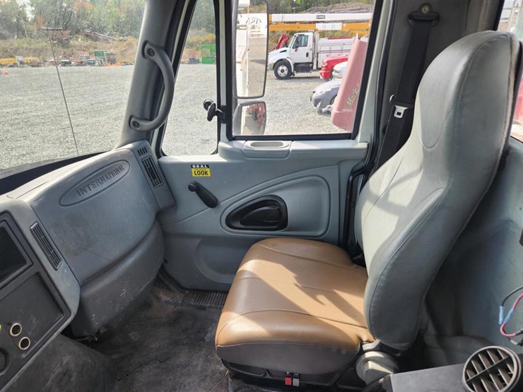 2002-international-4300-sba-image-81