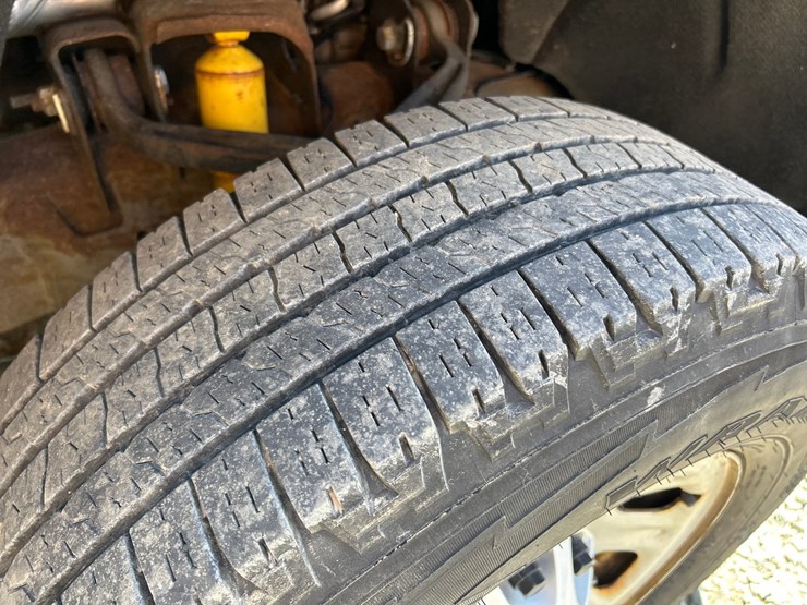 2018-chevrolet-3500-image-72