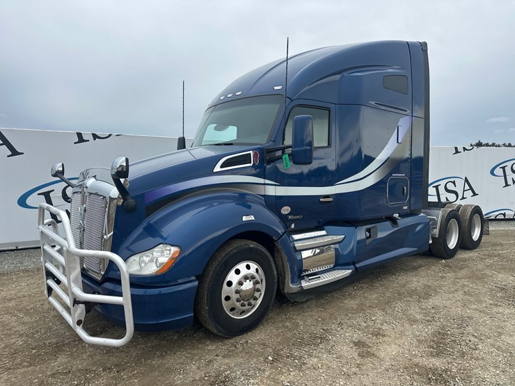 2020-kenworth-t680-image-1