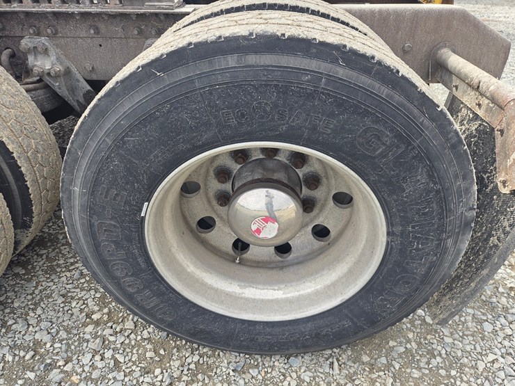 2005-kenworth-t600-image-87