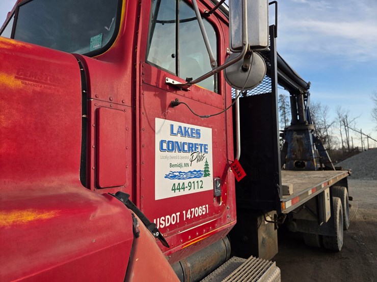 1998-international-paystar-5000-image-13