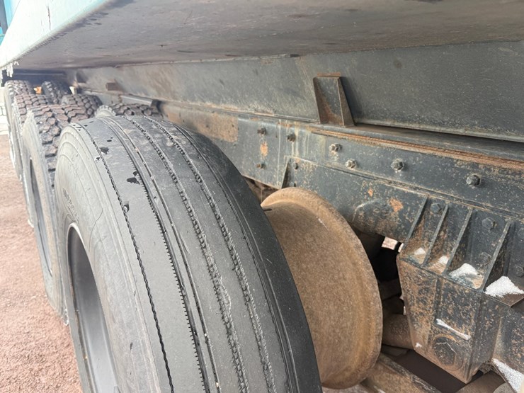 #1056-•-1989-mack-quad-axle-dump-truck-image-43