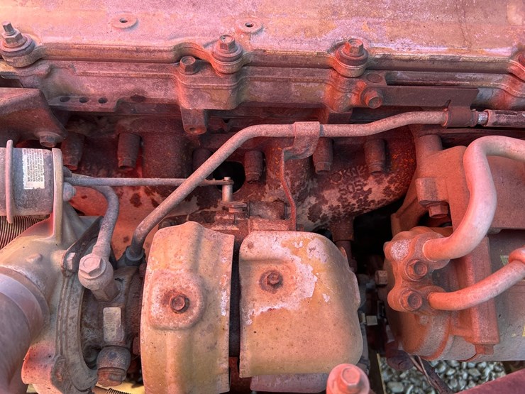 2005-isuzu-nqr-image-46