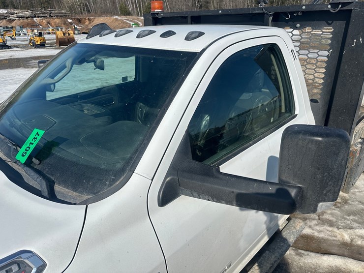 2020-dodge-3500-image-16