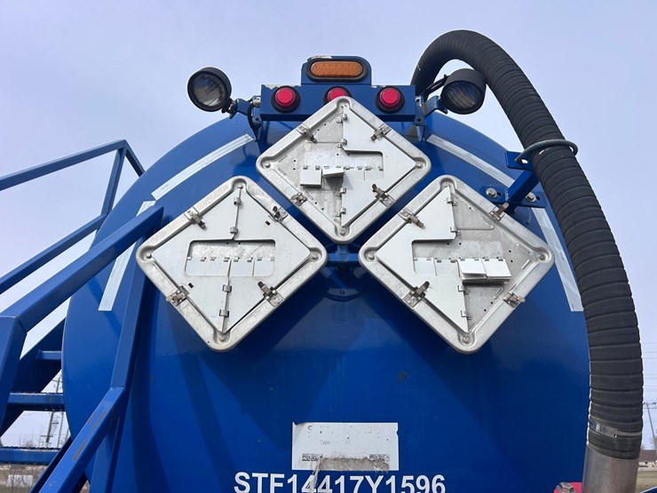 #1003-•-2017-worley-welding-works-tanker-trailer-image-25