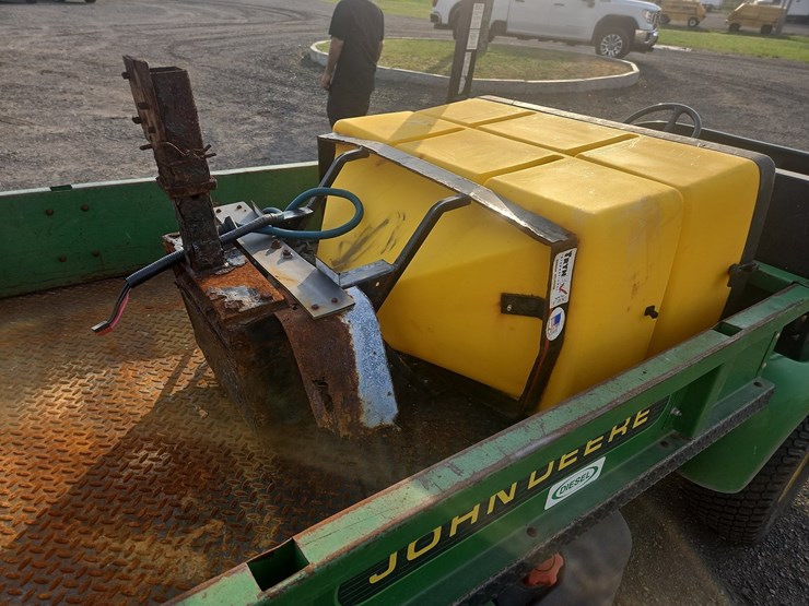 john-deere-progator-2030-image-14