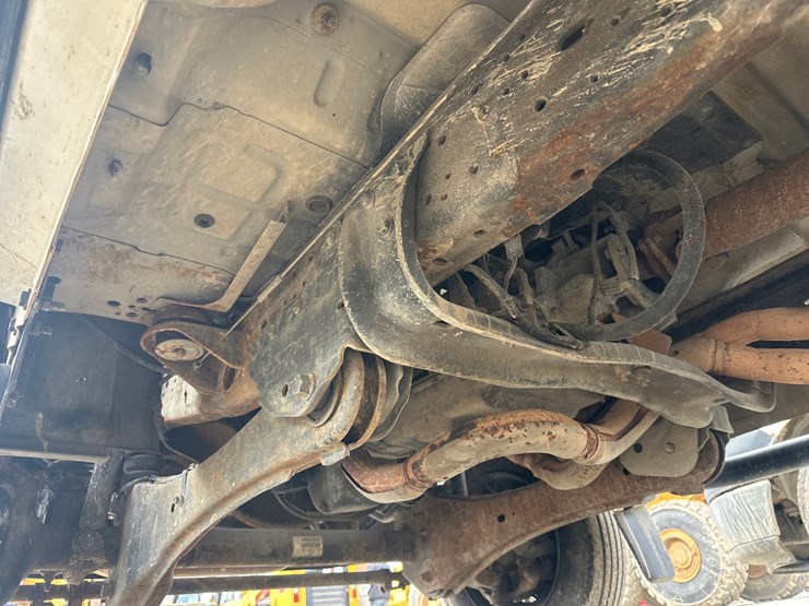 2006-ford-f550-image-46