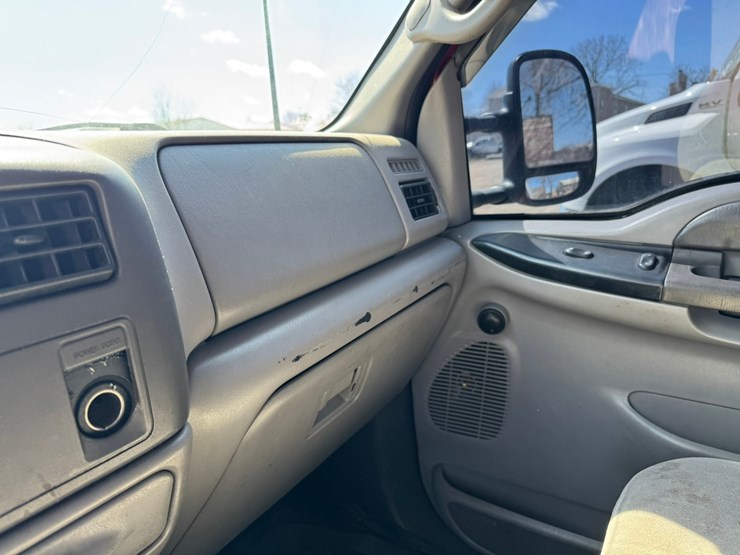 1999-ford-f550-image-39