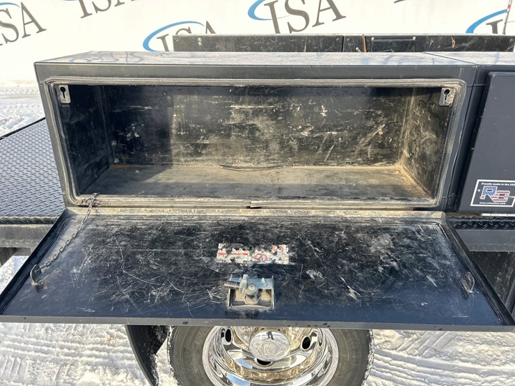 2021-ford-f550-image-24