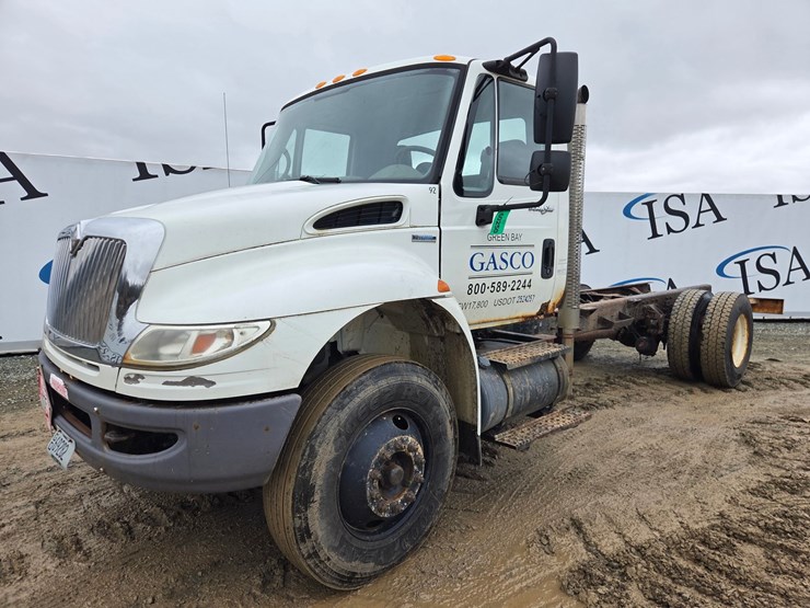 2009-international-4300-sba-image-1