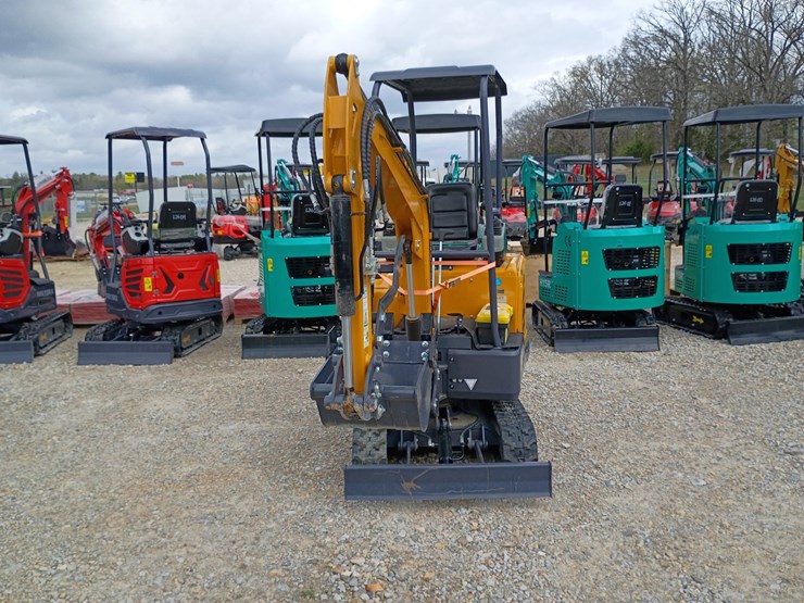 #24174-•-2025-agt-mx20r-mini-excavator-image-7