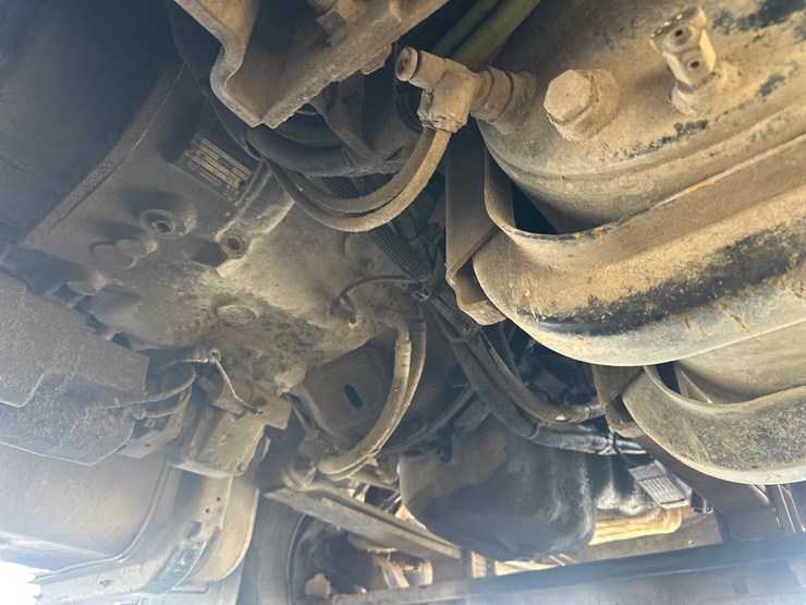 2012-international-7600-image-55