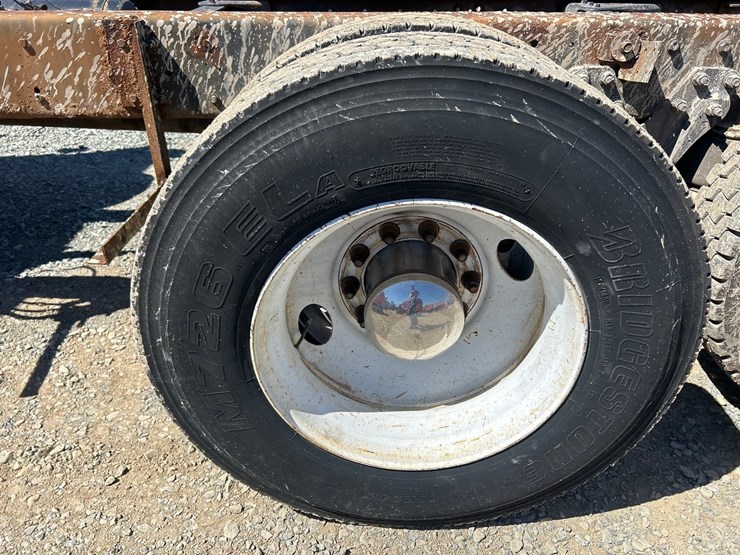 1994-massey-ferguson-8-image-85