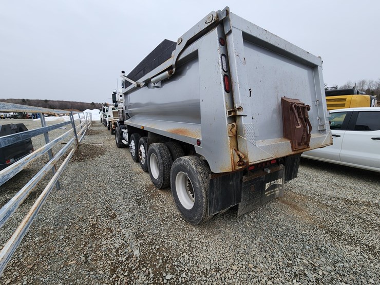 2014-kenworth-t800-image-9