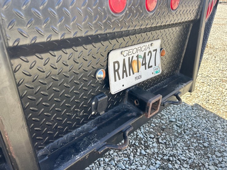 2011-ford-f550-image-24