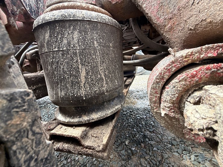 1998-massey-ferguson-8-image-48