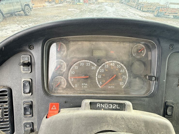 2004-caterpillar-c7-image-72