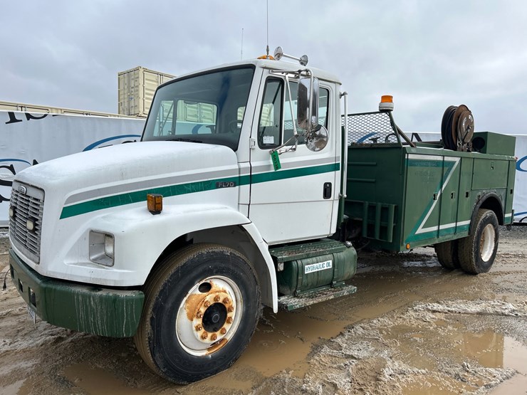 1998-massey-ferguson-8-image-1