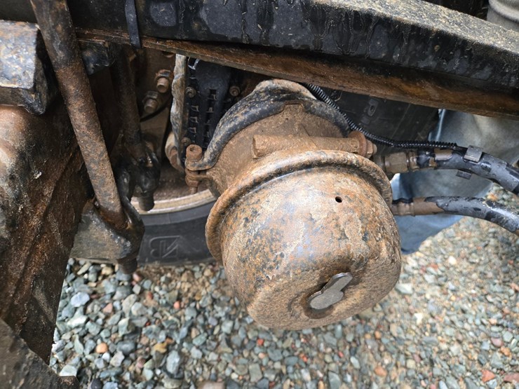 2017-kenworth-t680-image-49