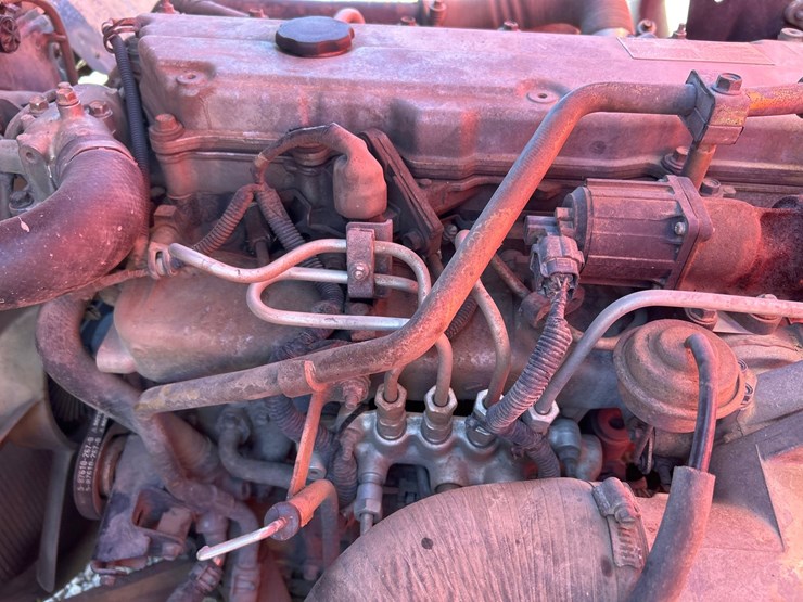 2005-isuzu-nqr-image-35