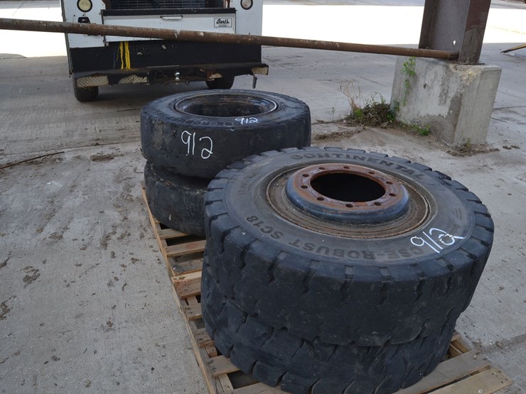 (5)-wheels-&-tires-for-taylor-30,000lb-forklift-image-1