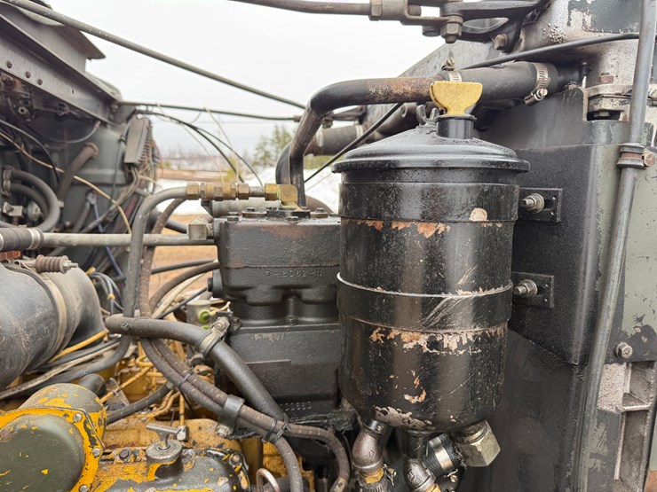 1984-mack-dm492s-image-23