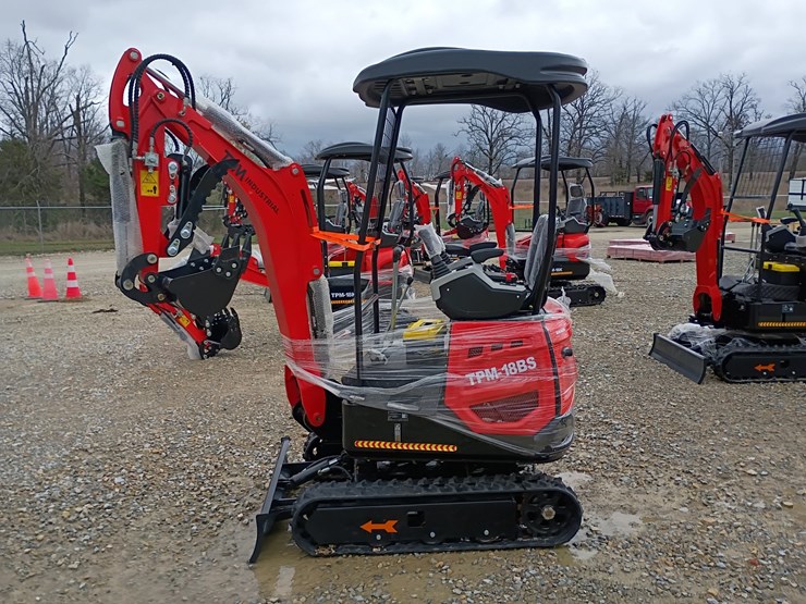 #l19-008-•-2026-tpm-18bs-mini-excavator-image-1
