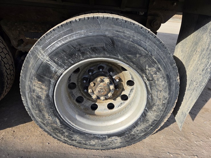 2012-international-7600-image-76