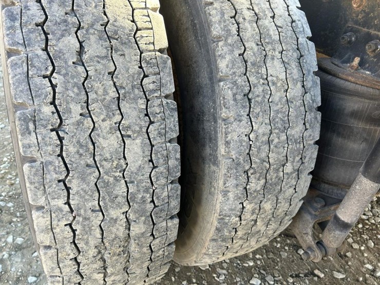 2003-massey-ferguson-8-image-77