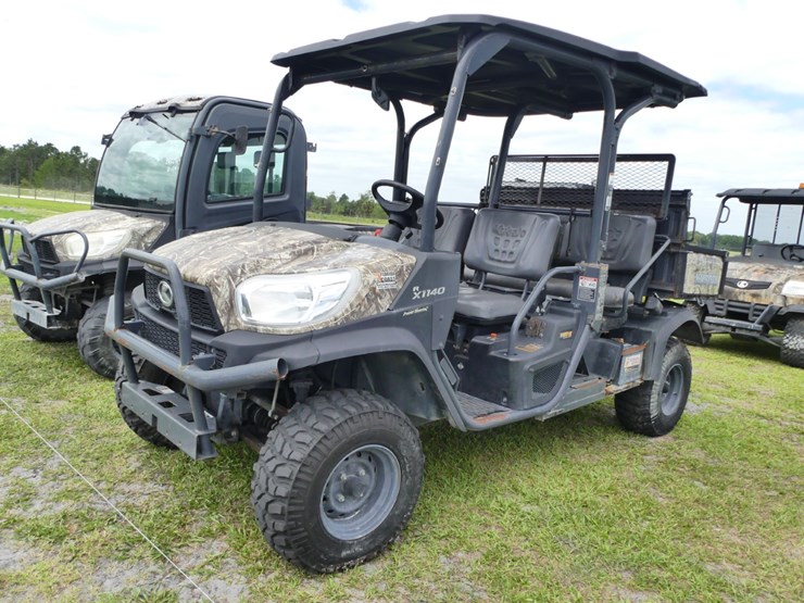 2009-kubota-rtvx1140-image-2
